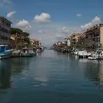 Apartmán Charming With Lagoon Views In *