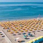 Charming With Lagoon Views In Grado