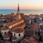 Charming With Lagoon Views In Grado